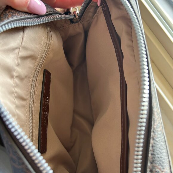 Brand new Nine West Crossbody Bag with wallet - Picture 5 of 5